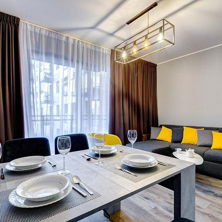 Dom & House - Apartments Nowa Motlawa グダニスク エクステリア 写真