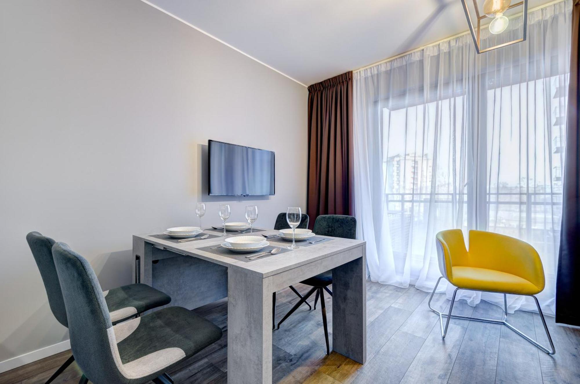 Dom & House - Apartments Nowa Motlawa グダニスク エクステリア 写真